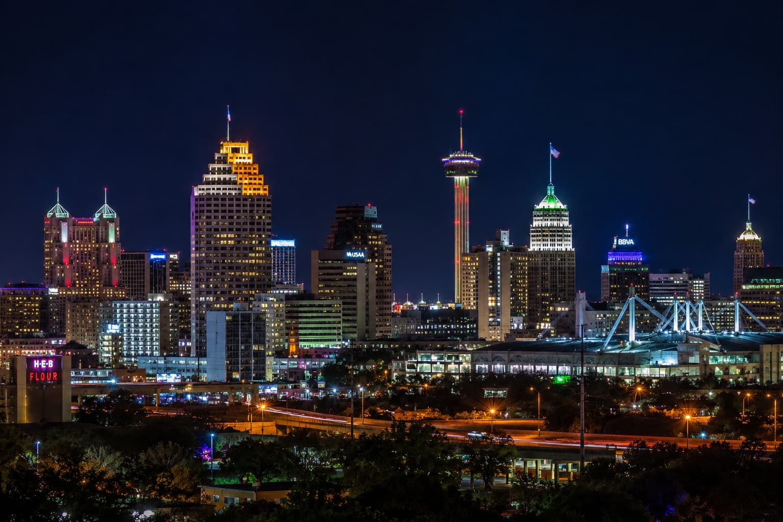 San Antonio skyline at night — Capture That Media