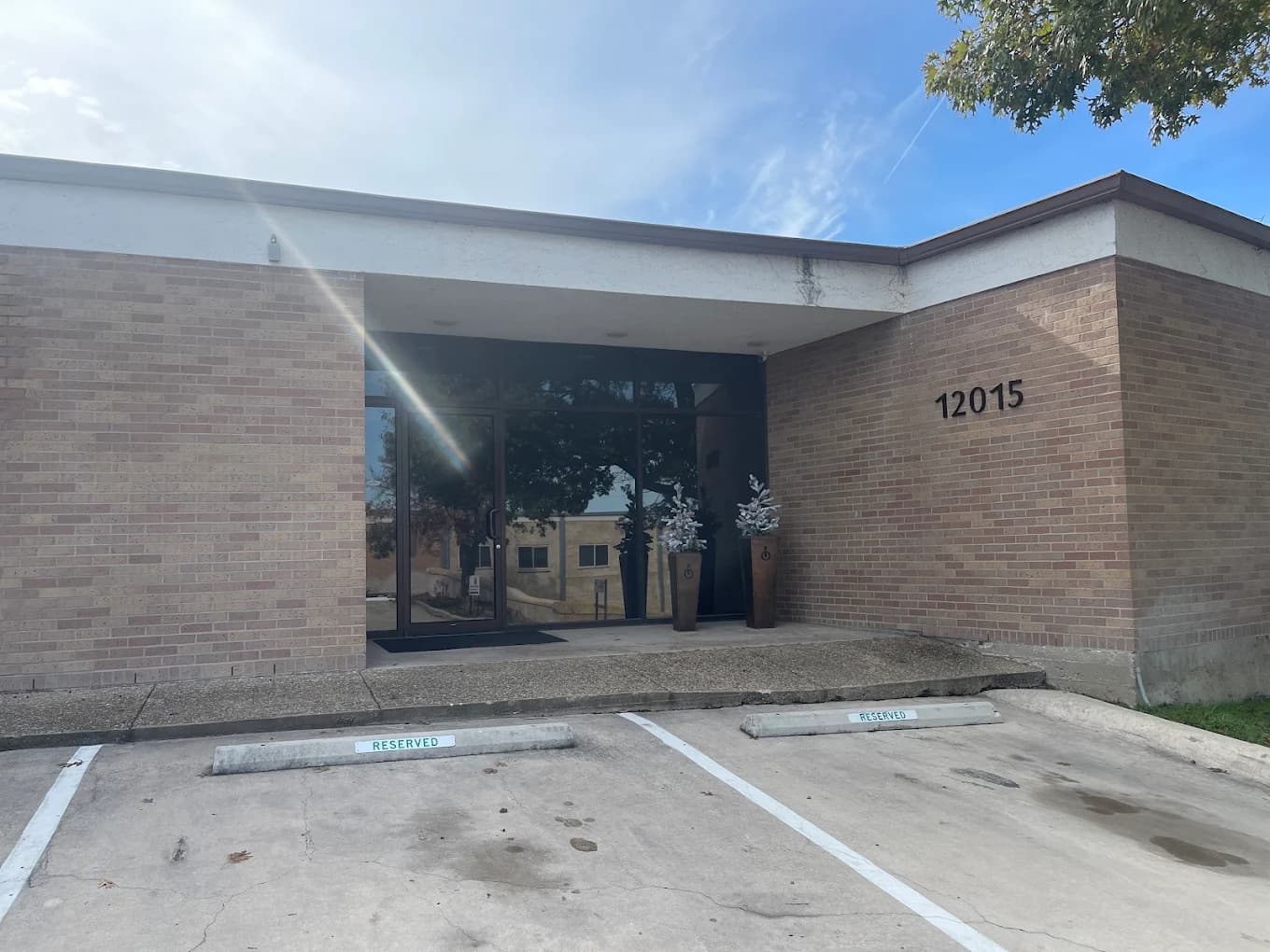 The 12015 Radium Street building entrance in San Antonio, TX, Capture That Media's registered address